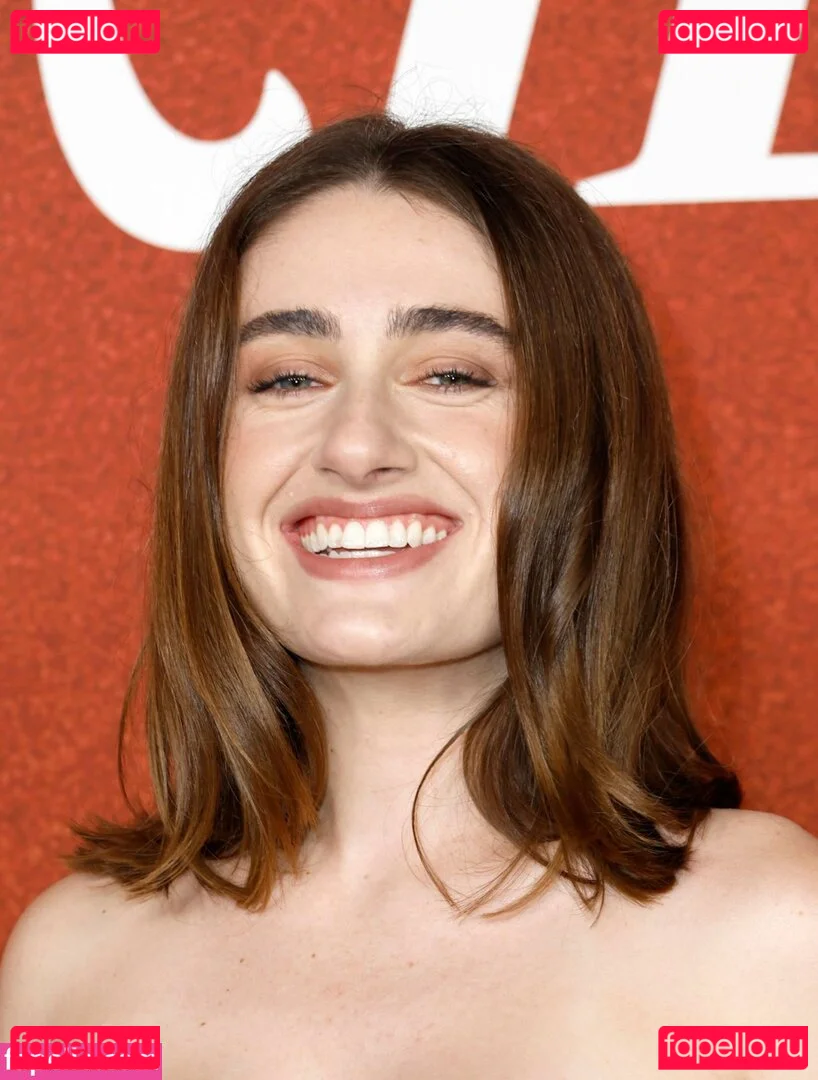 Rachel Anne Sennott Onlyfans Photo Gallery 