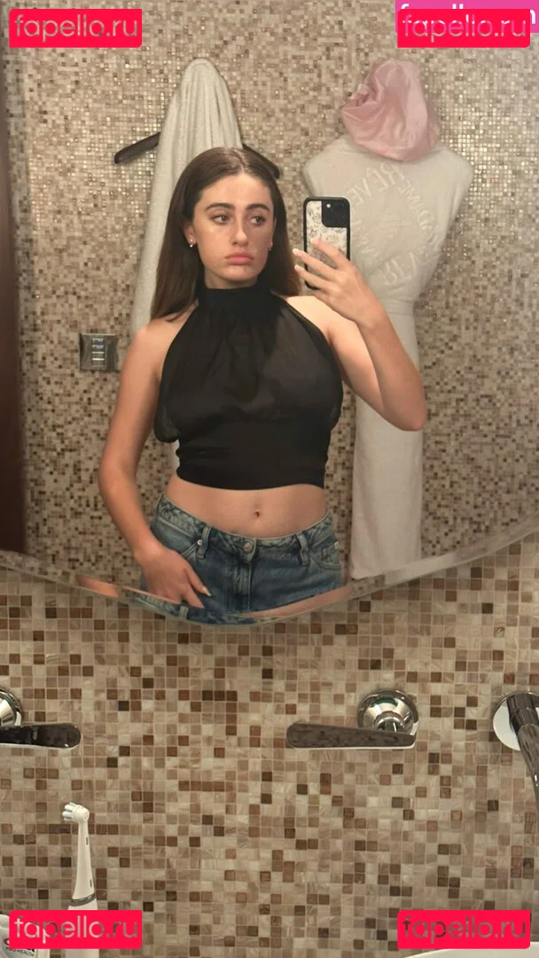 Rachel Anne Sennott Onlyfans Photo Gallery 