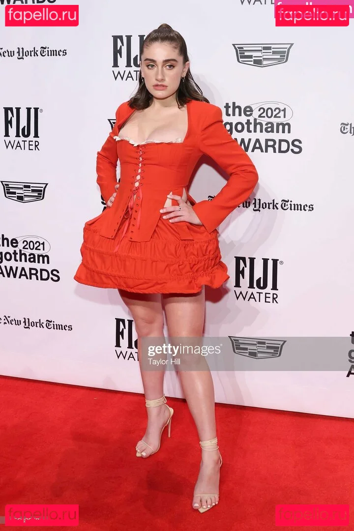 Rachel Anne Sennott Onlyfans Photo Gallery 