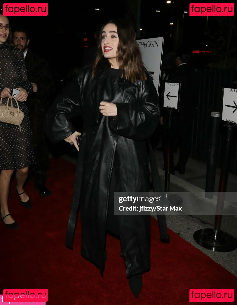 Rachel Anne Sennott Onlyfans Photo Gallery 