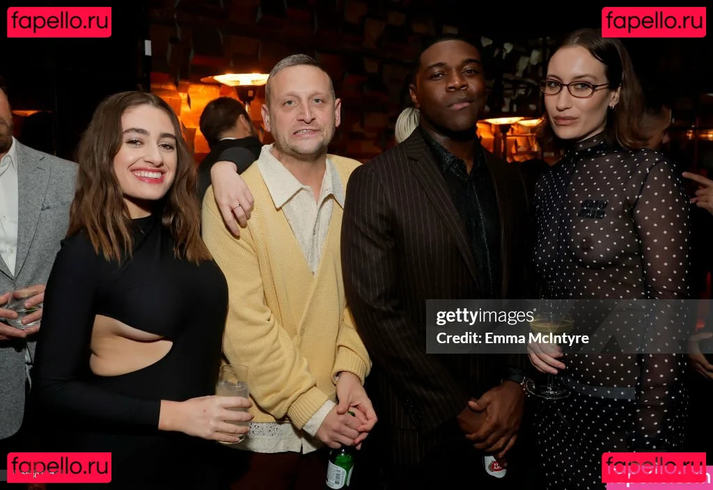 Rachel Anne Sennott Onlyfans Photo Gallery 