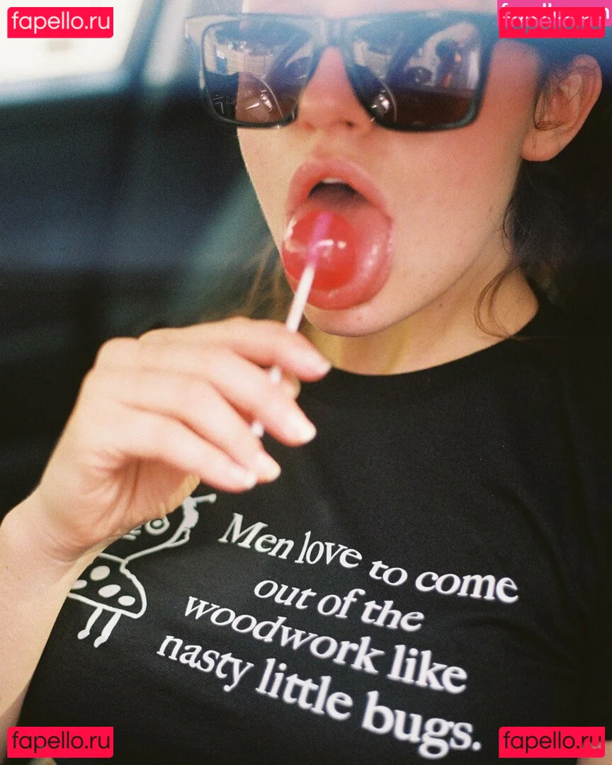 Rachel Anne Sennott Onlyfans Photo Gallery 