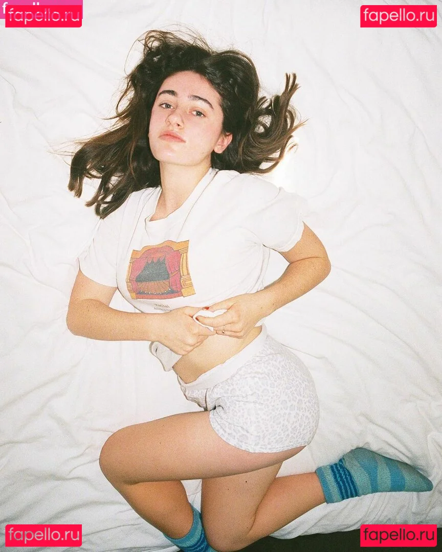 Rachel Anne Sennott Onlyfans Photo Gallery 