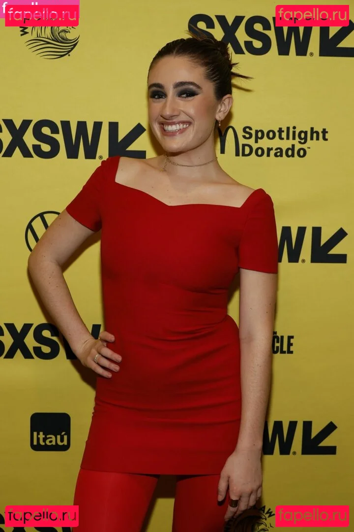 Rachel Anne Sennott Onlyfans Photo Gallery 