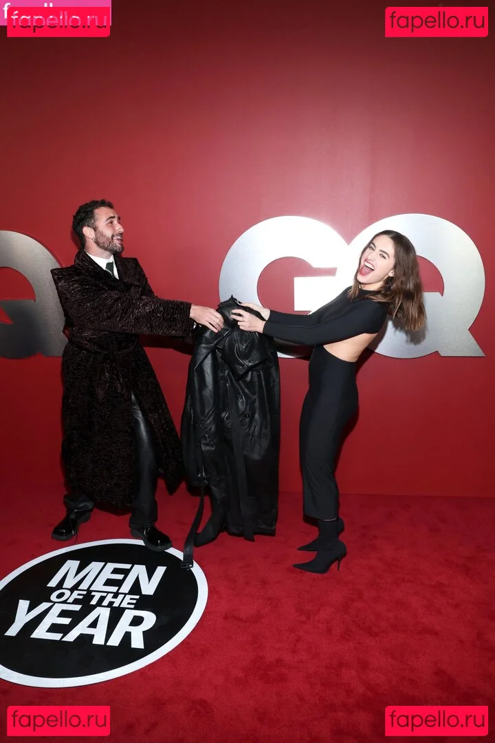 Rachel Anne Sennott Onlyfans Photo Gallery 