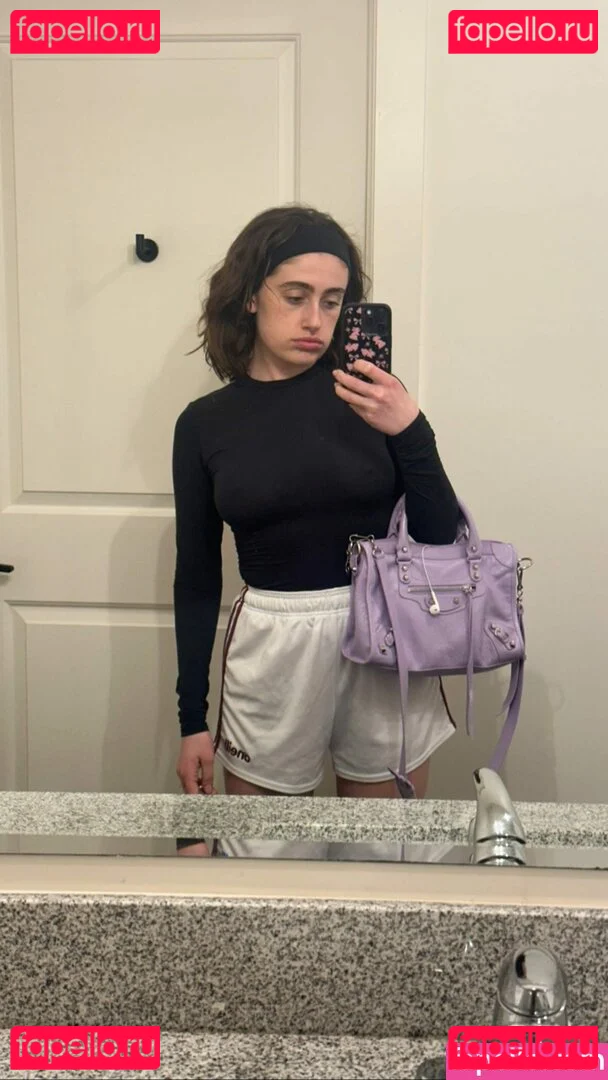 Rachel Anne Sennott Onlyfans Photo Gallery 