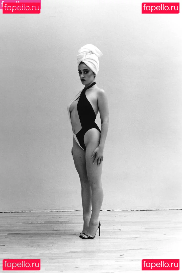 Rachel Anne Sennott Onlyfans Photo Gallery 