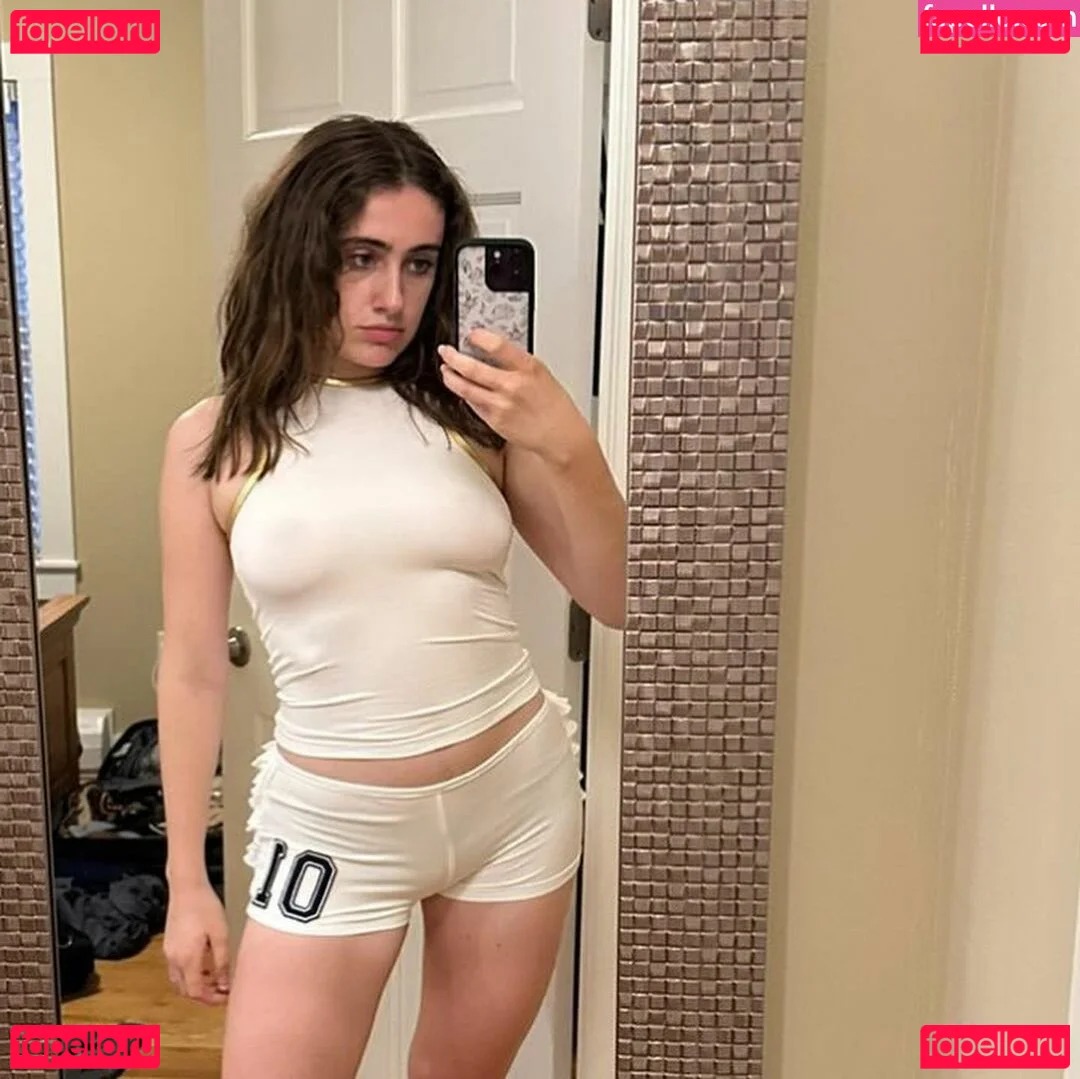 Rachel Anne Sennott Onlyfans Photo Gallery 