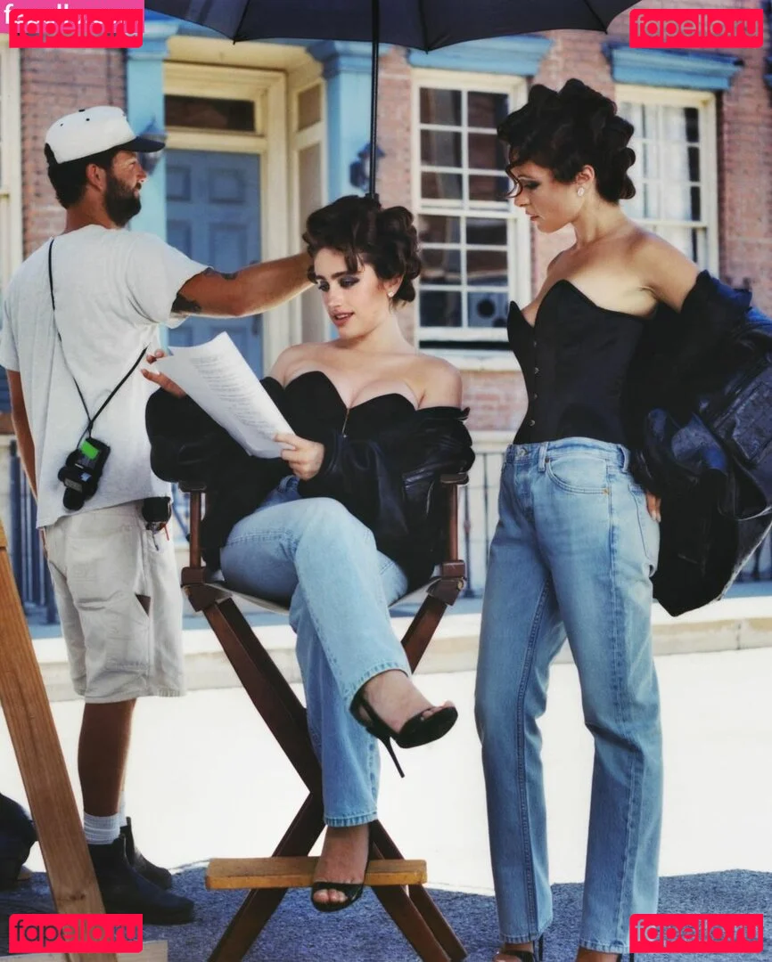 Rachel Anne Sennott Onlyfans Photo Gallery 