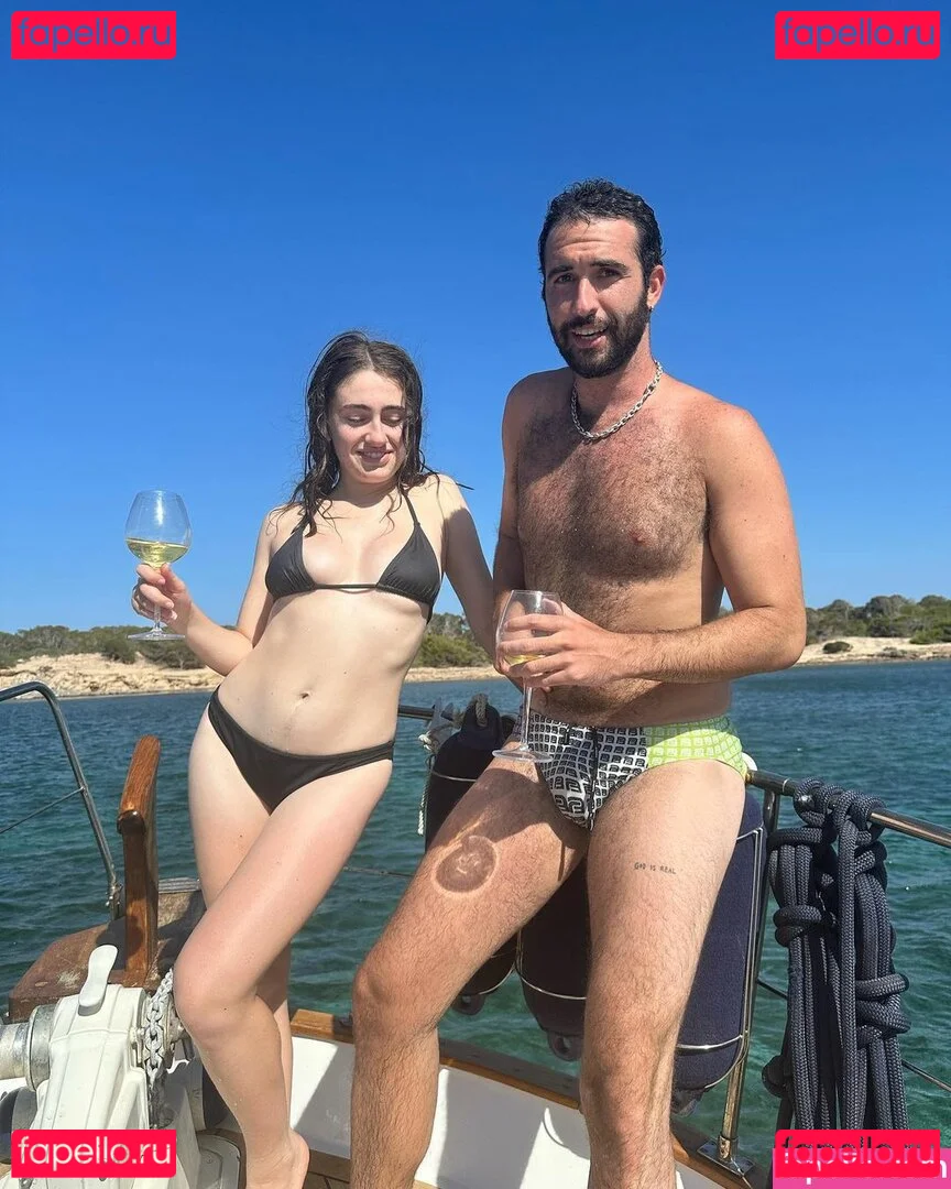 Rachel Anne Sennott Onlyfans Photo Gallery 