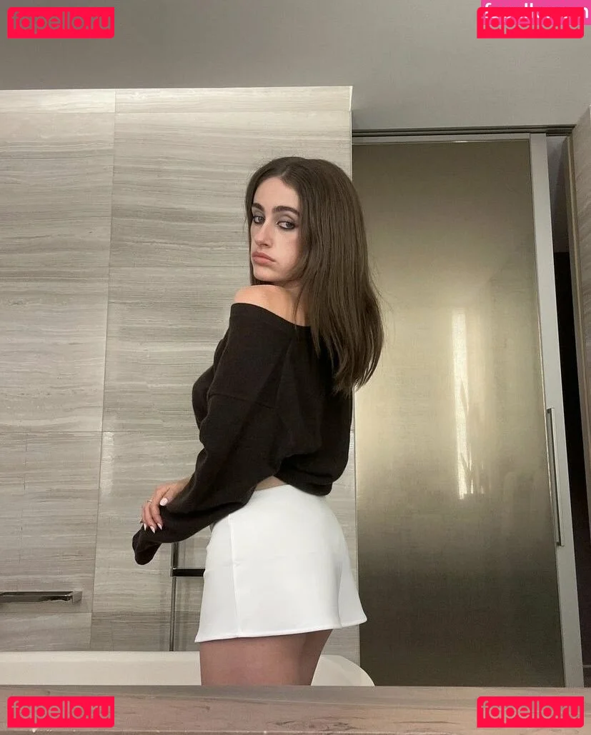 Rachel Anne Sennott Onlyfans Photo Gallery 