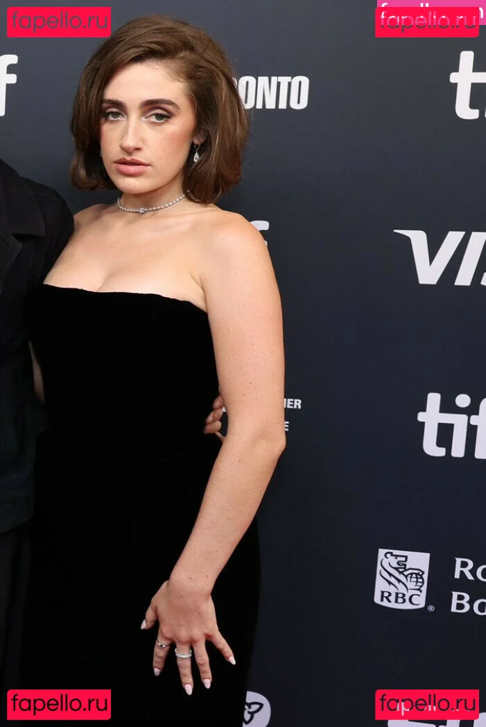 Rachel Anne Sennott Onlyfans Photo Gallery 