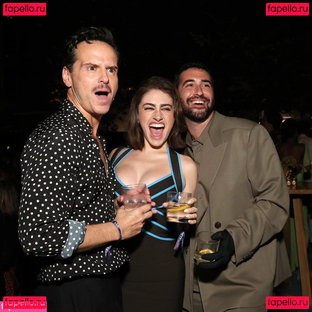 Rachel Anne Sennott Onlyfans Photo Gallery 