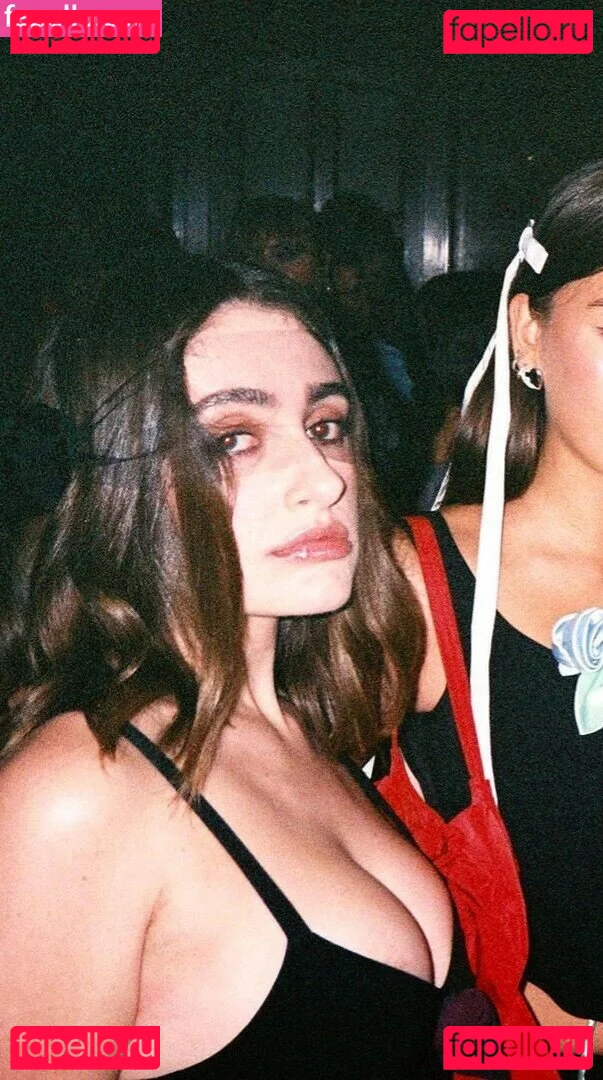 Rachel Anne Sennott Onlyfans Photo Gallery 