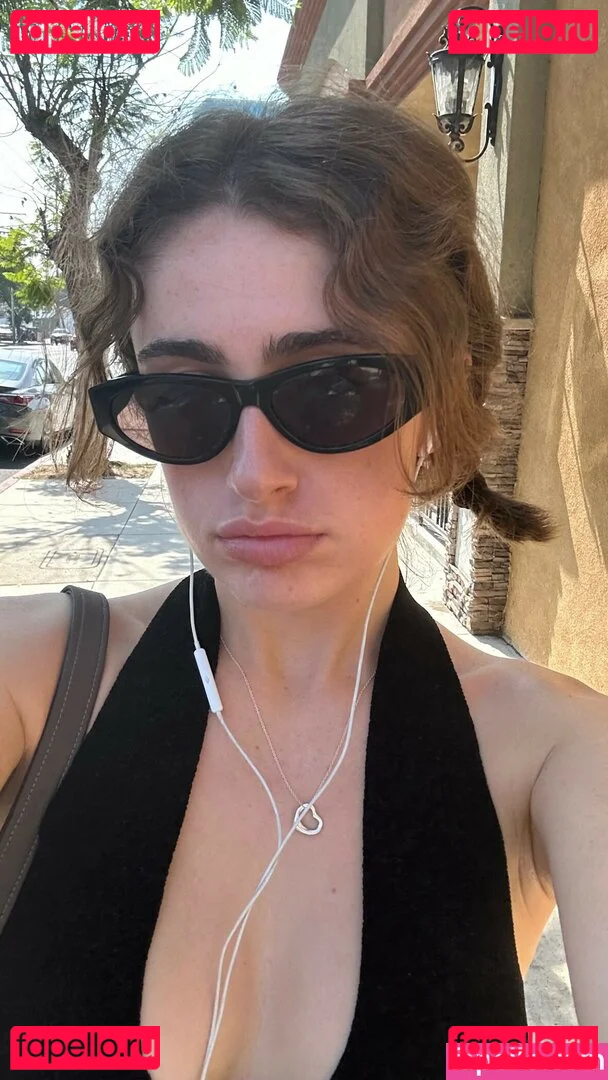 Rachel Anne Sennott Onlyfans Photo Gallery 