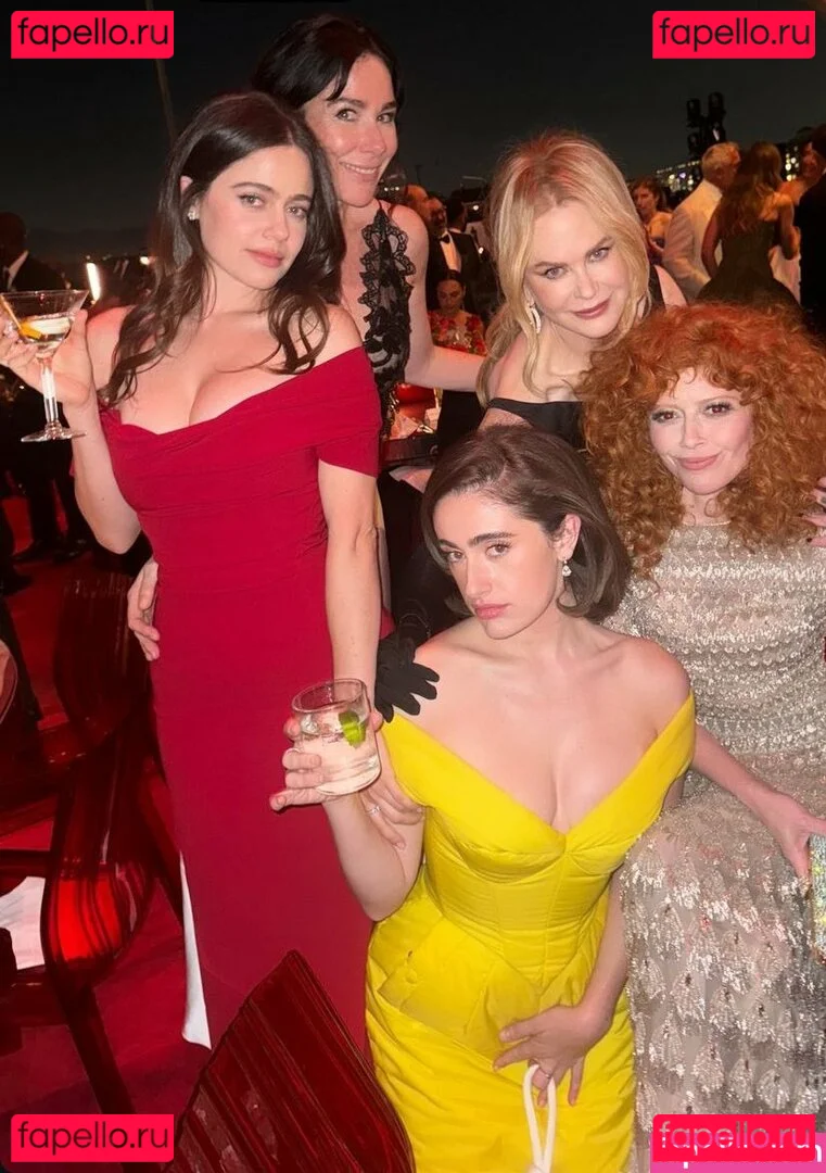 Rachel Anne Sennott Onlyfans Photo Gallery 