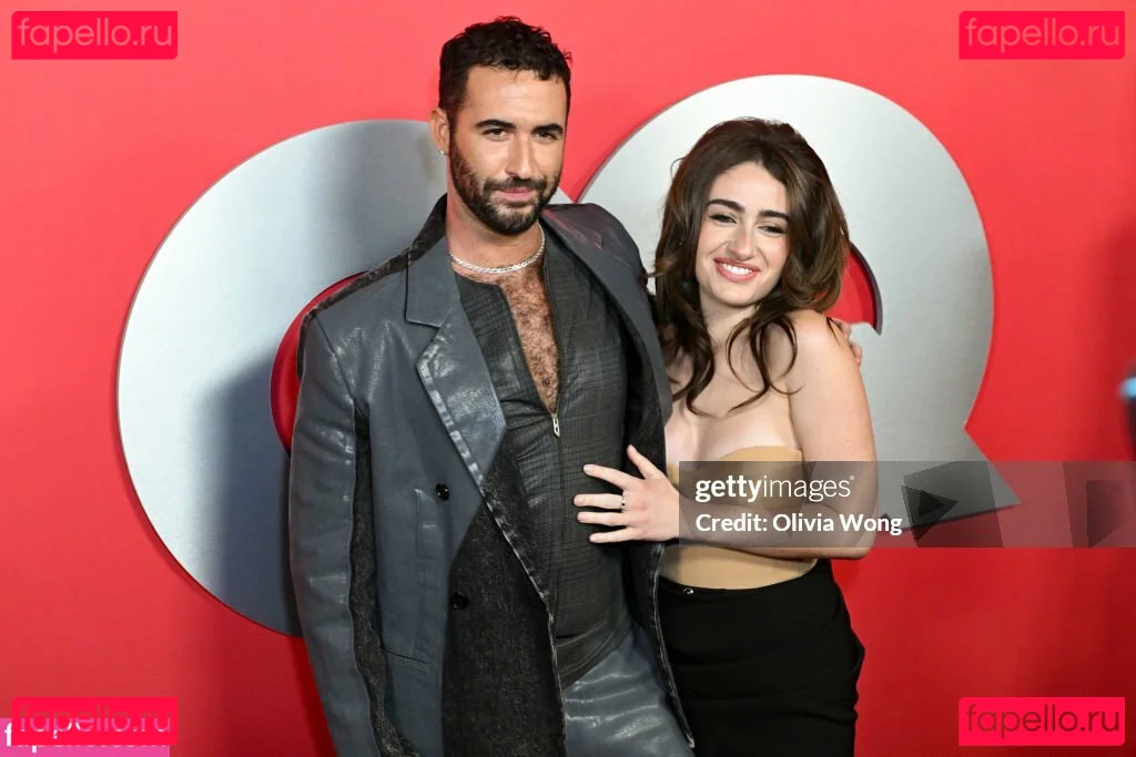 Rachel Anne Sennott Onlyfans Photo Gallery 