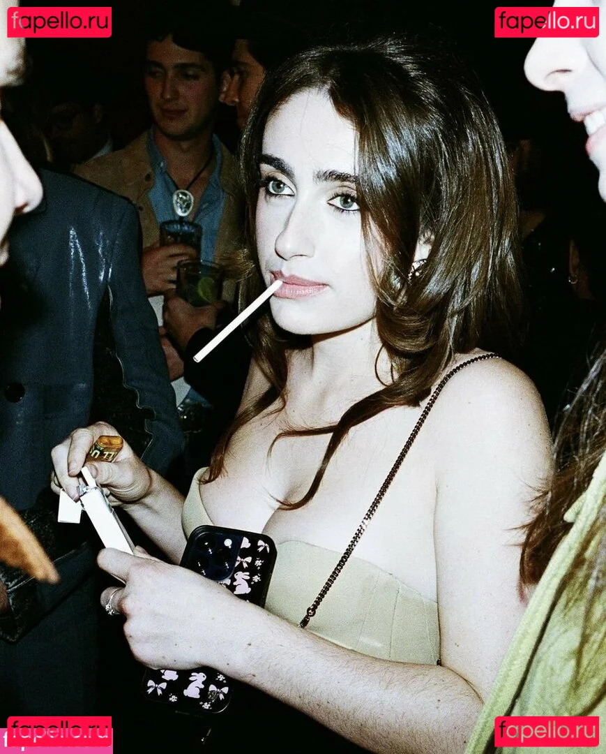 Rachel Anne Sennott Onlyfans Photo Gallery 