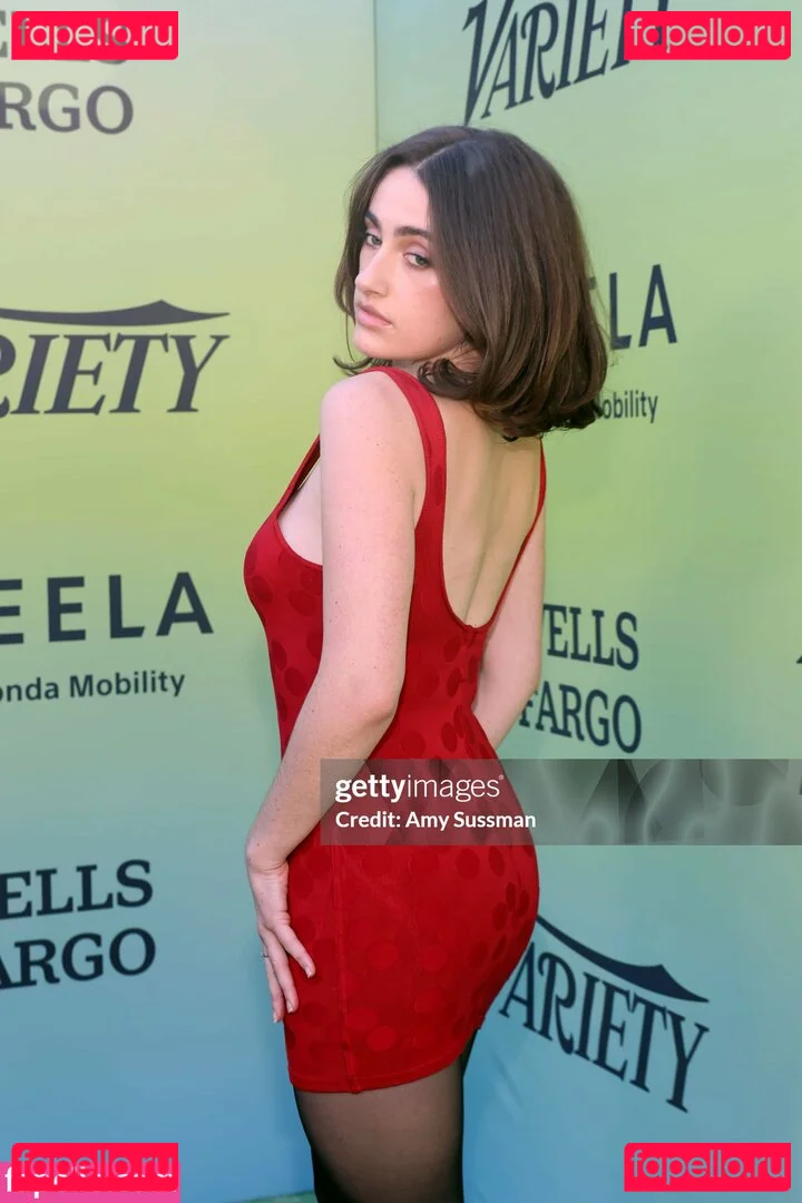 Rachel Anne Sennott Onlyfans Photo Gallery 