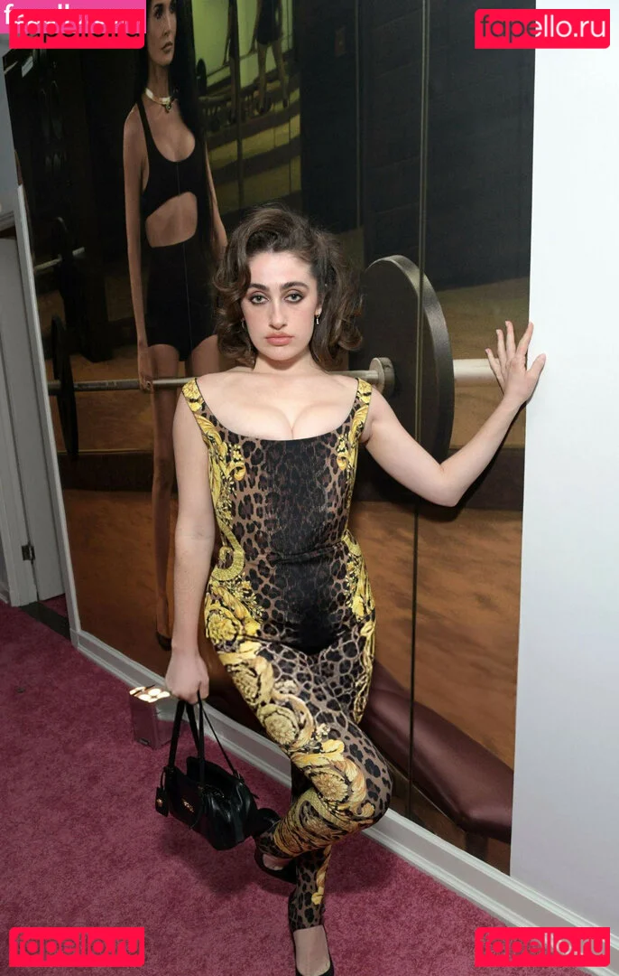 Rachel Anne Sennott Onlyfans Photo Gallery 