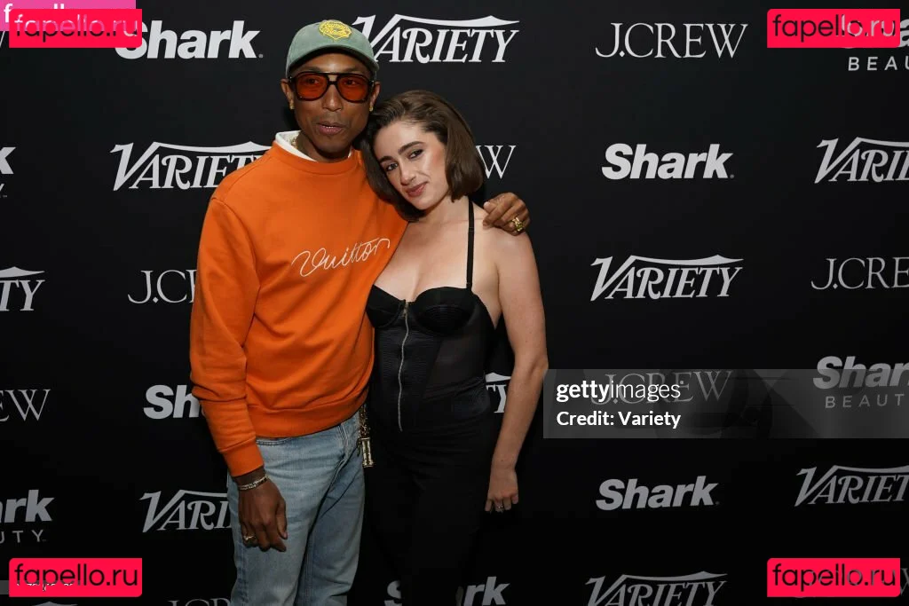 Rachel Anne Sennott Onlyfans Photo Gallery 