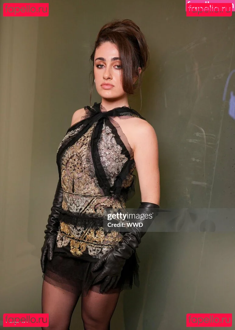 Rachel Anne Sennott Onlyfans Photo Gallery 