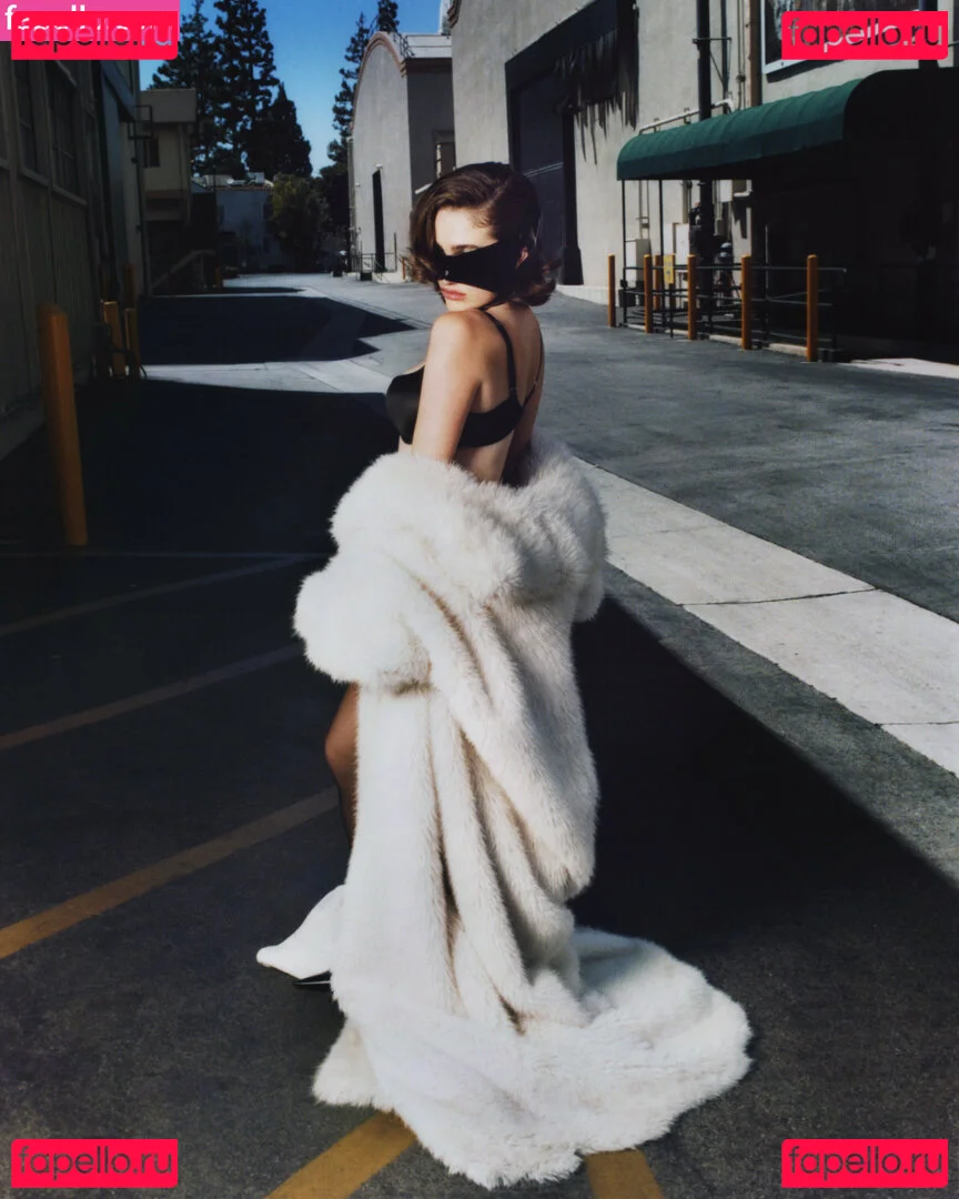 Rachel Anne Sennott Onlyfans Photo Gallery 