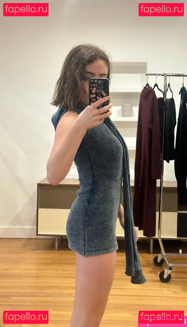 Rachel Anne Sennott Onlyfans Photo Gallery 