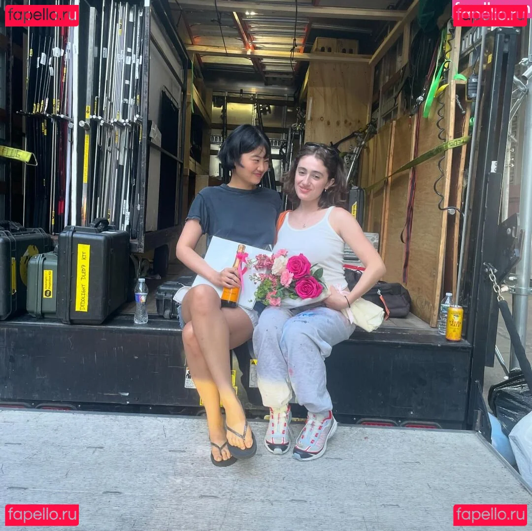 Rachel Anne Sennott Onlyfans Photo Gallery 