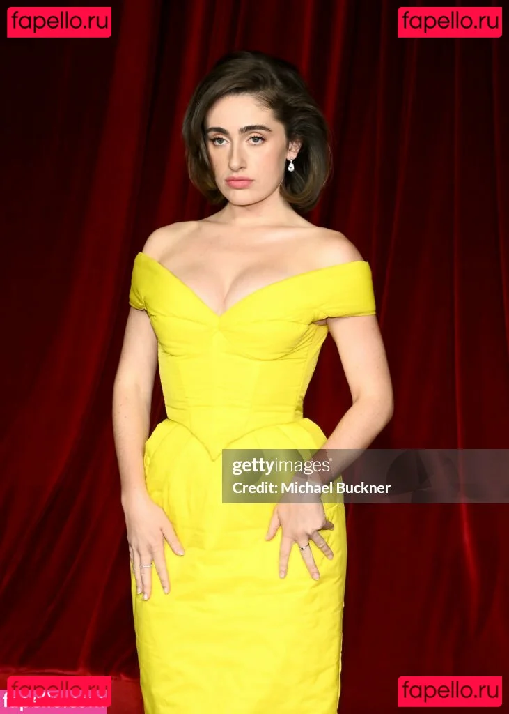 Rachel Anne Sennott Onlyfans Photo Gallery 