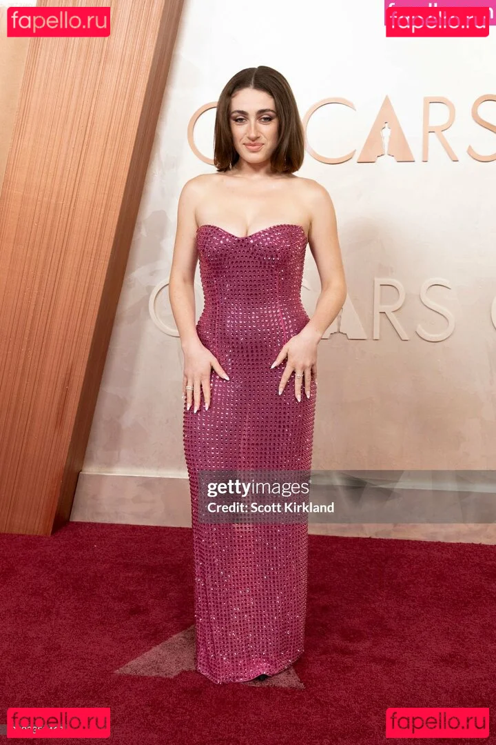 Rachel Anne Sennott Onlyfans Photo Gallery 