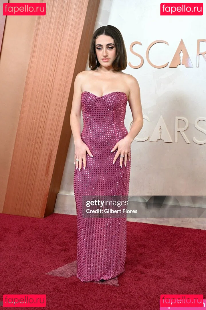 Rachel Anne Sennott Onlyfans Photo Gallery 