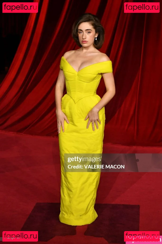 Rachel Anne Sennott Onlyfans Photo Gallery 