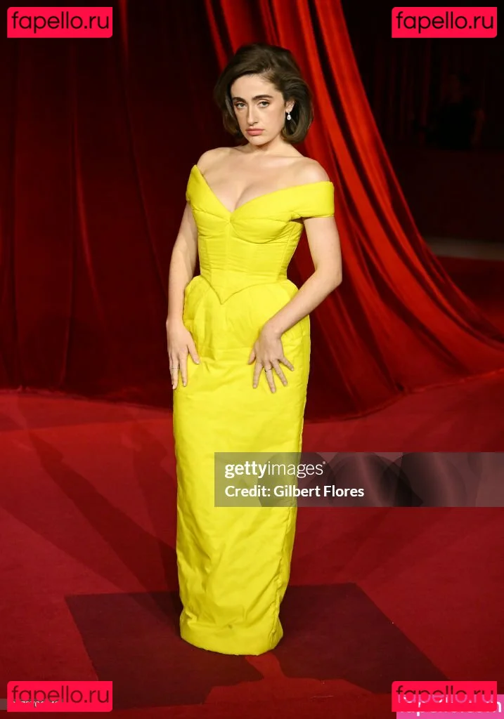 Rachel Anne Sennott Onlyfans Photo Gallery 