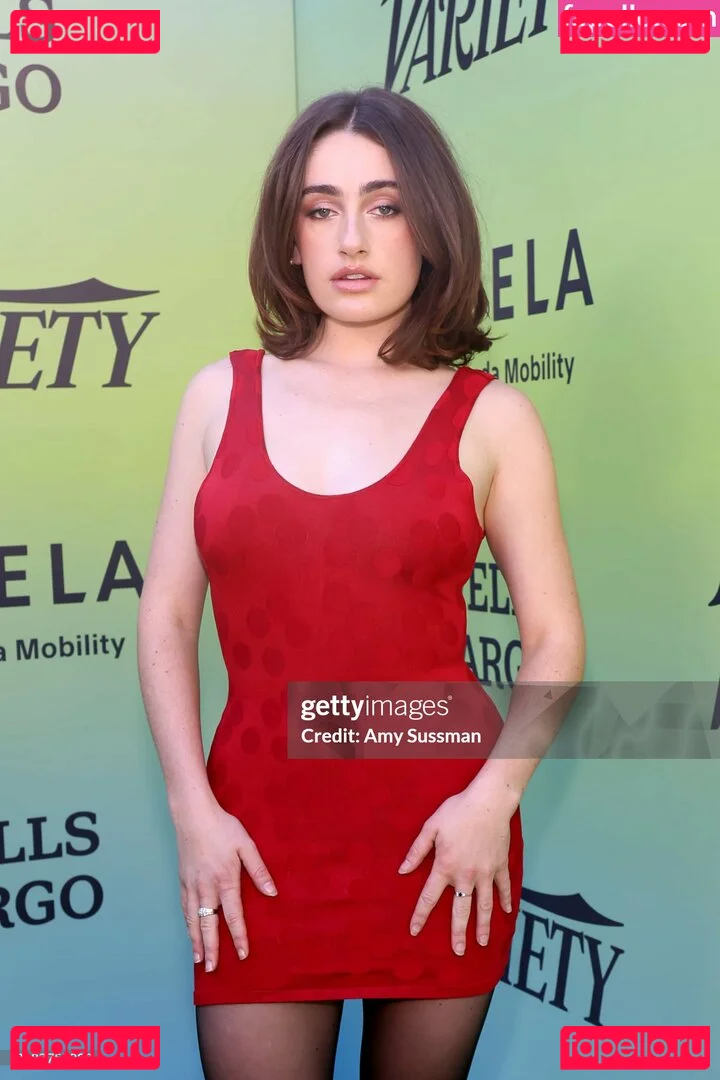 Rachel Anne Sennott Onlyfans Photo Gallery 