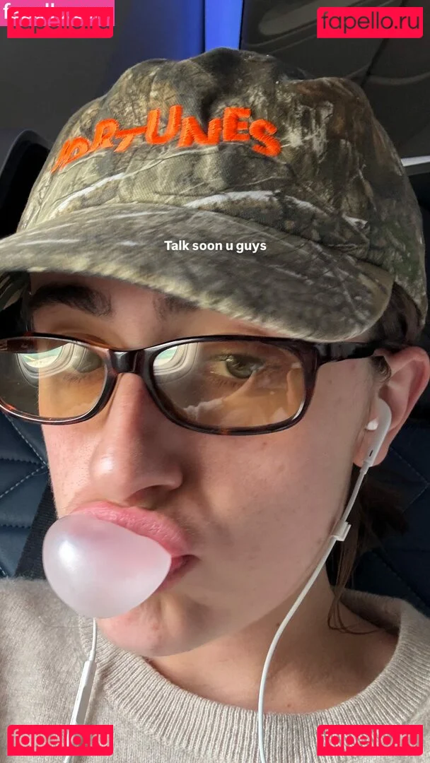 Rachel Anne Sennott Onlyfans Photo Gallery 