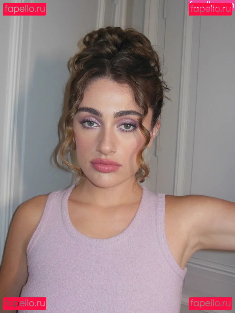 Rachel Anne Sennott Onlyfans Photo Gallery 