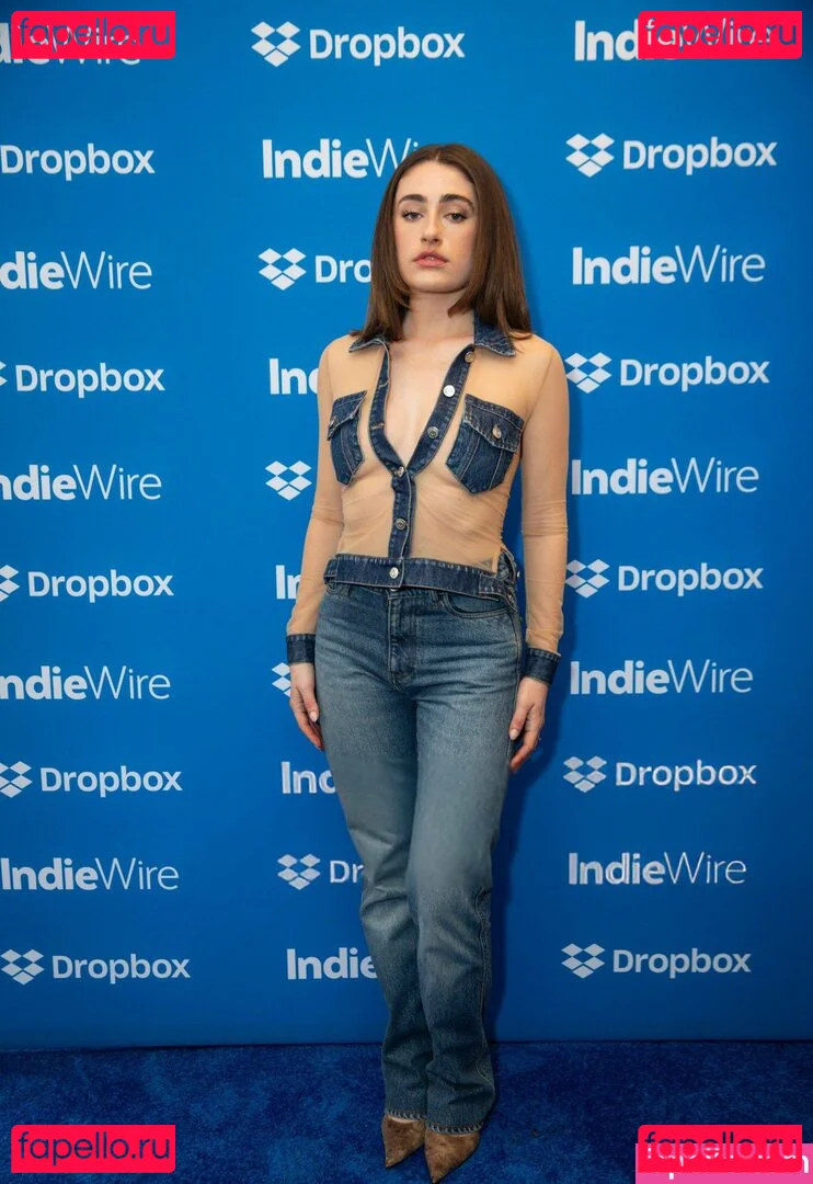 Rachel Anne Sennott Onlyfans Photo Gallery 