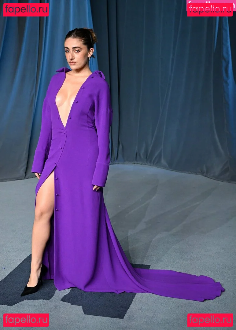 Rachel Anne Sennott Onlyfans Photo Gallery 