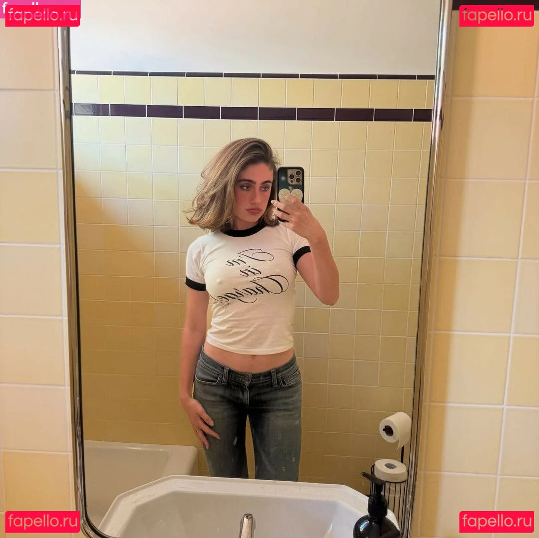 Rachel Anne Sennott Onlyfans Photo Gallery 