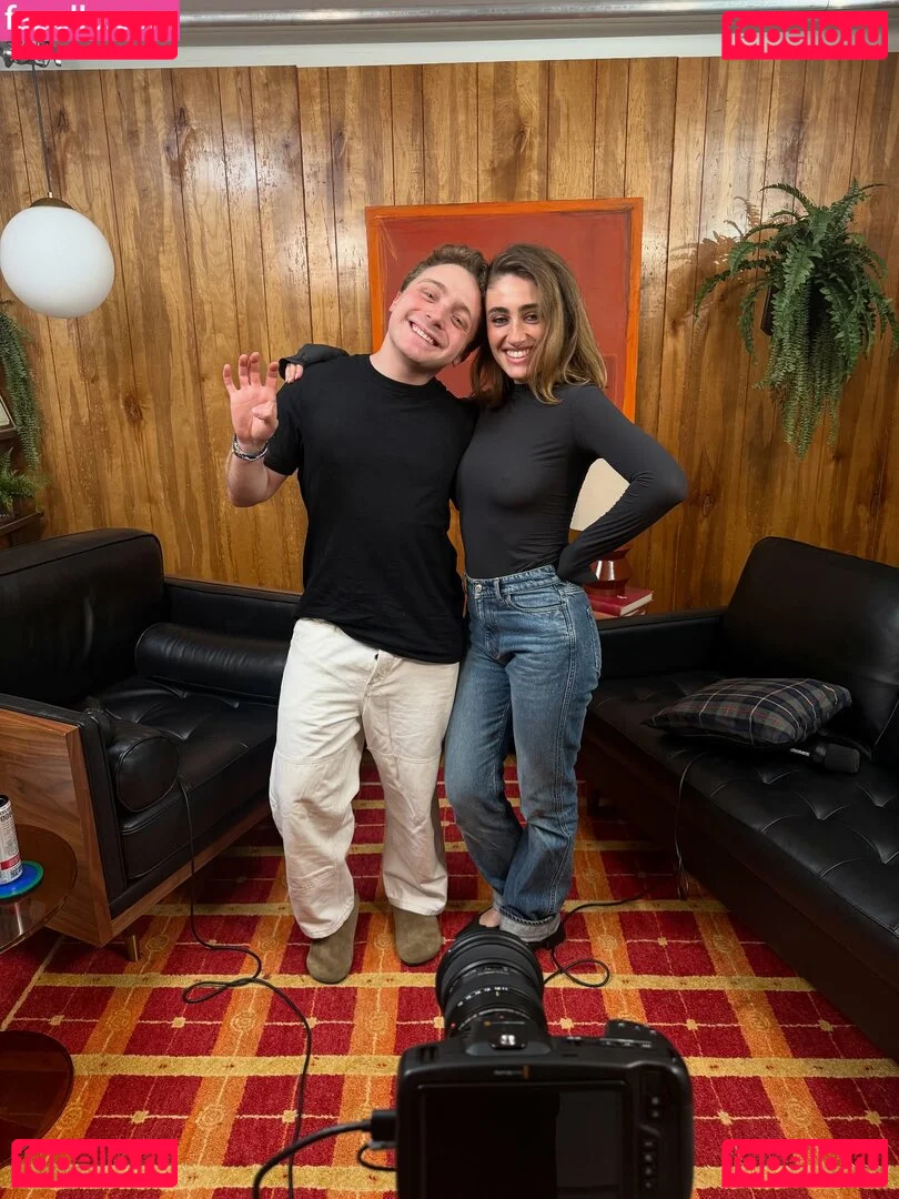 Rachel Anne Sennott Onlyfans Photo Gallery 