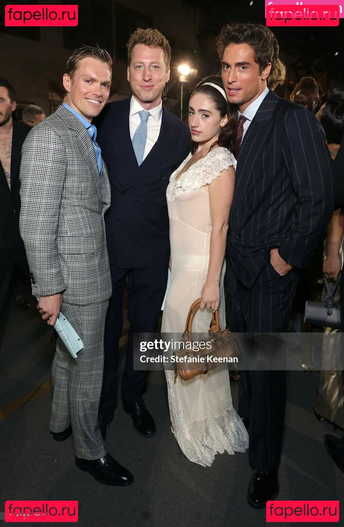 Rachel Anne Sennott Onlyfans Photo Gallery 