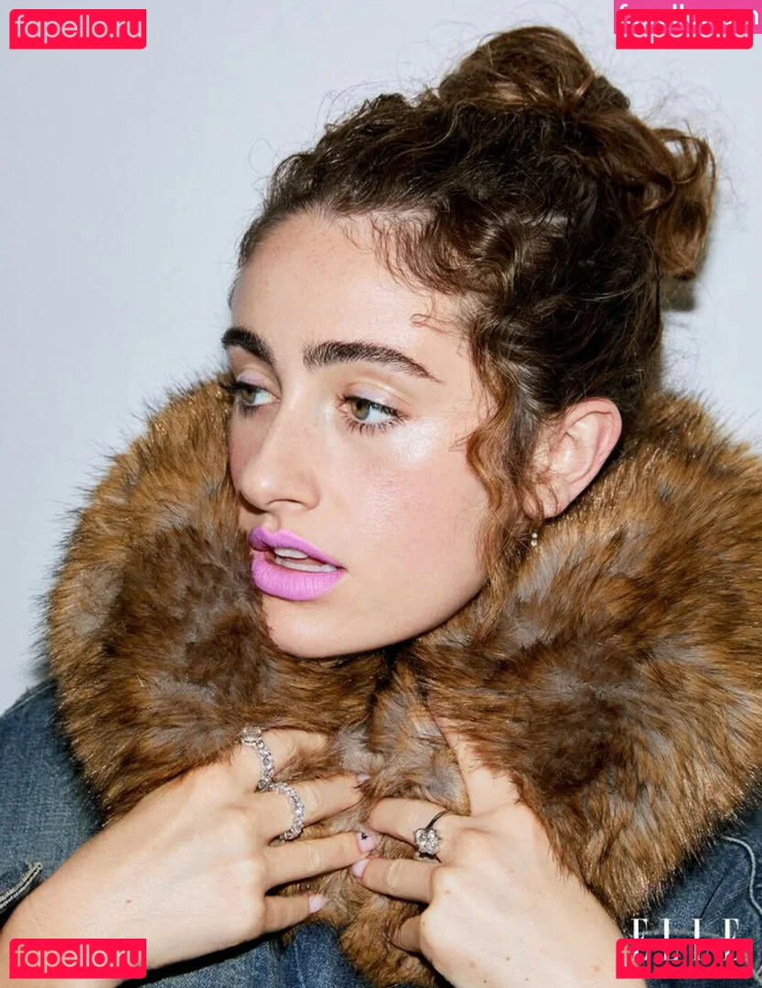 Rachel Anne Sennott Onlyfans Photo Gallery 