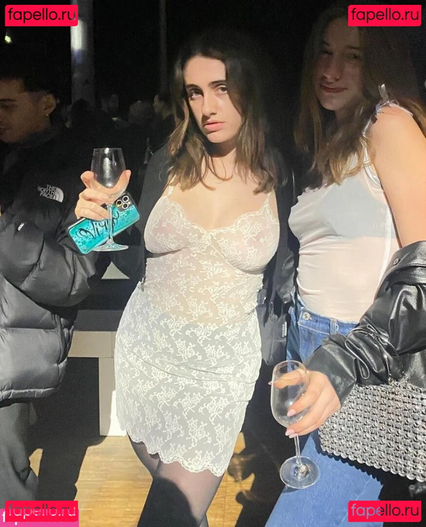 Rachel Anne Sennott Onlyfans Photo Gallery 