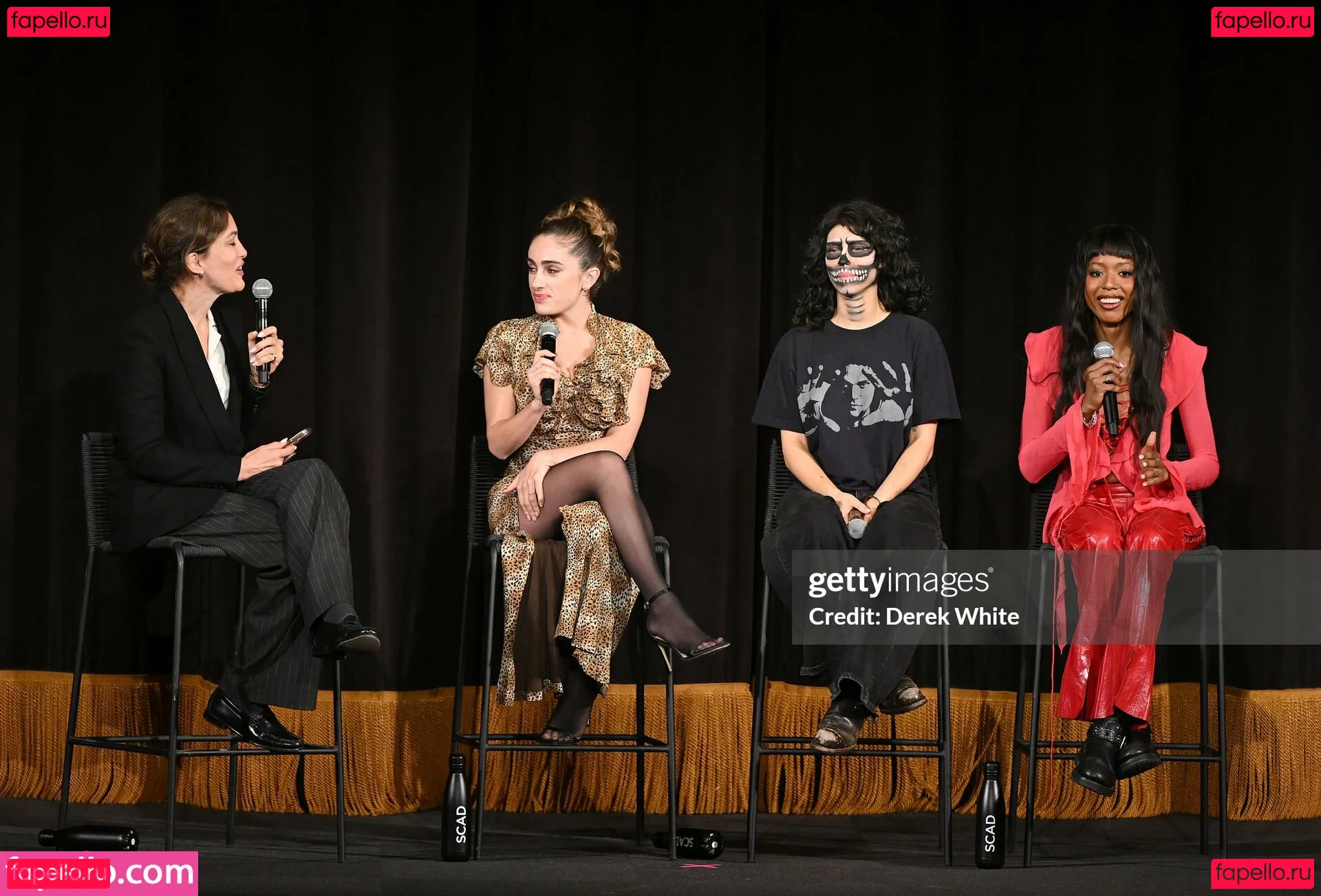 Rachel Anne Sennott Onlyfans Photo Gallery 