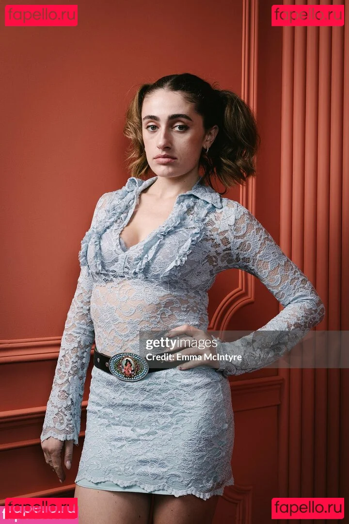 Rachel Anne Sennott Onlyfans Photo Gallery 