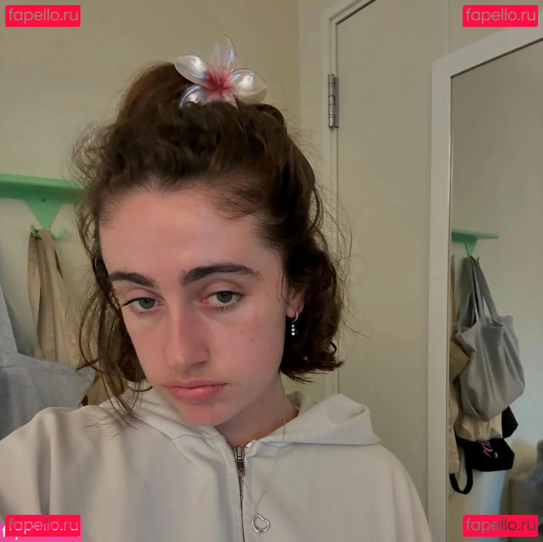 Rachel Anne Sennott Onlyfans Photo Gallery 