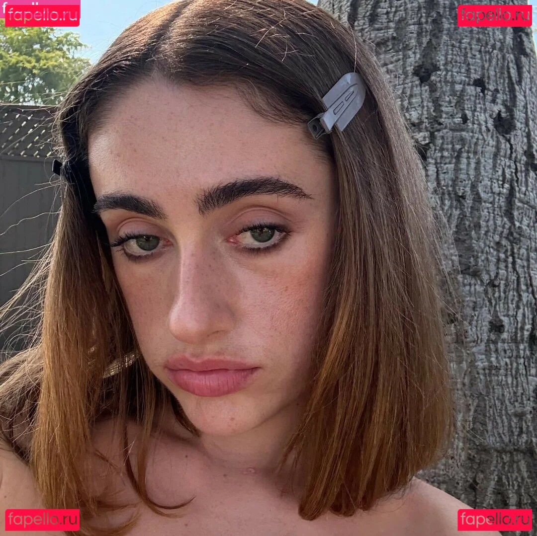 Rachel Anne Sennott Onlyfans Photo Gallery 