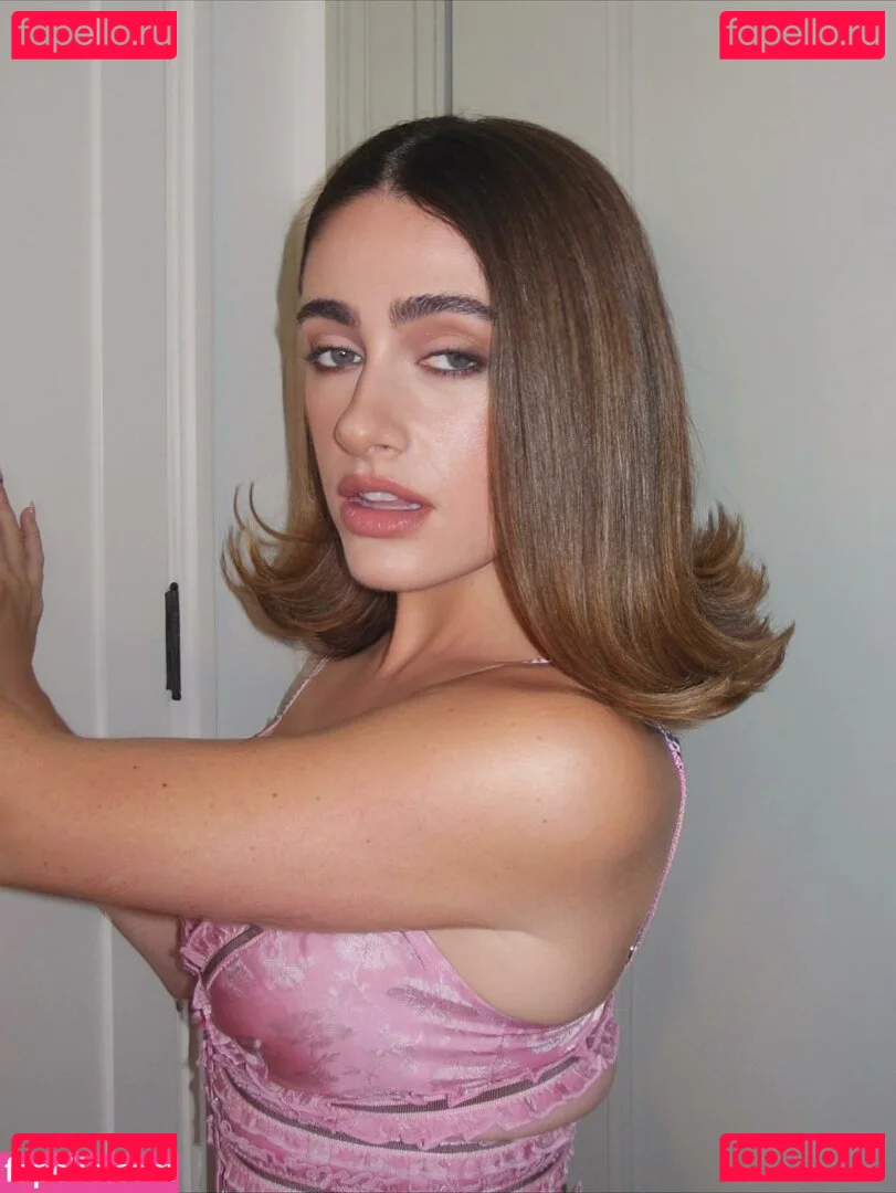 Rachel Anne Sennott Onlyfans Photo Gallery 