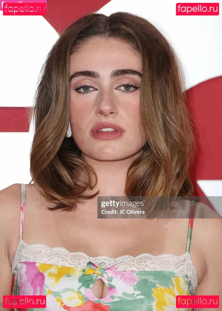 Rachel Anne Sennott Onlyfans Photo Gallery 